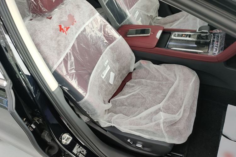 Used Hongqi H5 PHEV 2025 130 Super Hybrid Version Right Front Seat