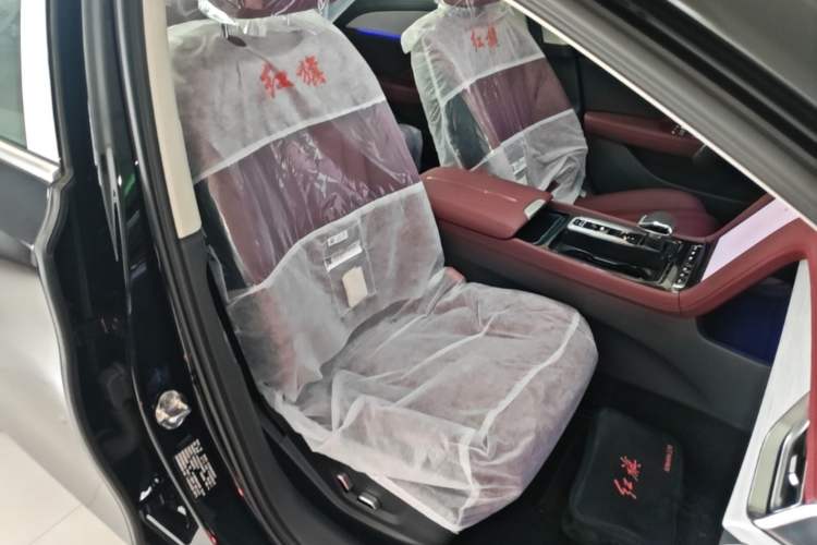 Used Hongqi H5 PHEV 2025 170 Super Hybrid Version Right Front Seat