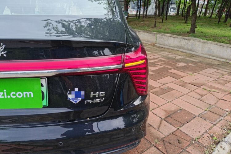 Used Hongqi H5 PHEV 2025 170 Super Hybrid Version Right Rear Taillight