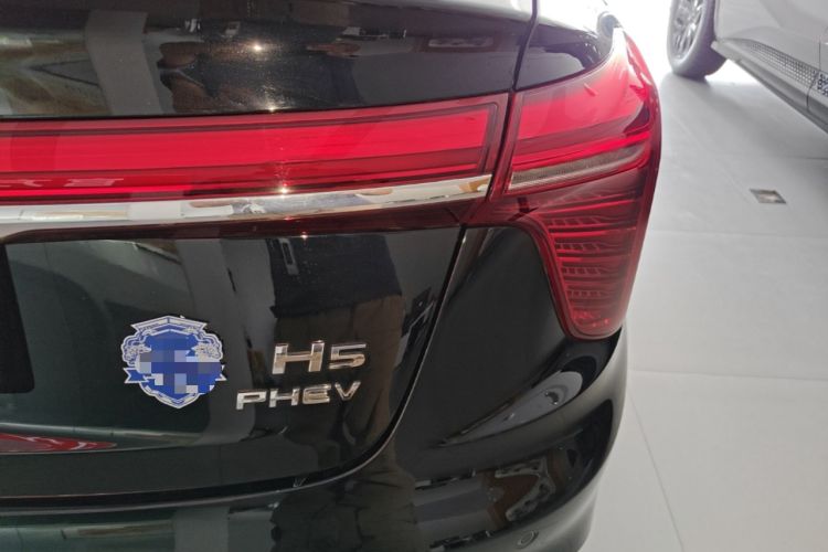 Used Hongqi H5 PHEV 2025 170 Super Hybrid Version Right Rear Taillight