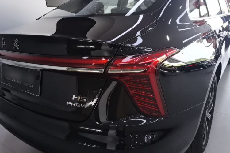 Used Hongqi H5 PHEV 2025 130 Super Hybrid Version Right Rear Taillight