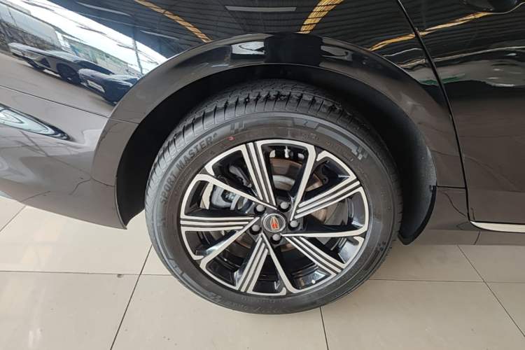 Used Hongqi H5 PHEV 2025 130 Super Hybrid Version Right Rear Wheel Hub