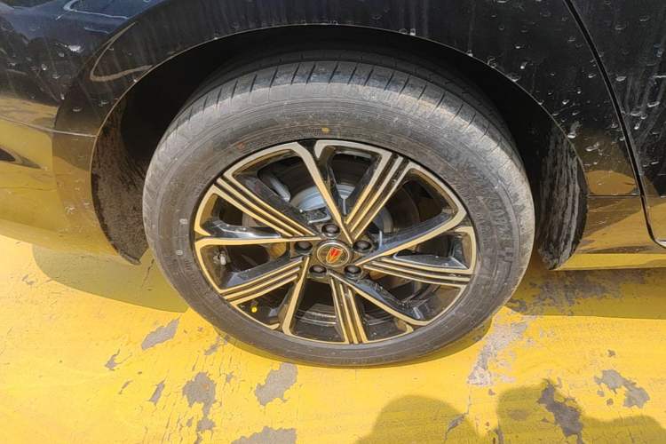 Used Hongqi H5 PHEV 2025 130 Super Hybrid Version Right Rear Wheel Hub