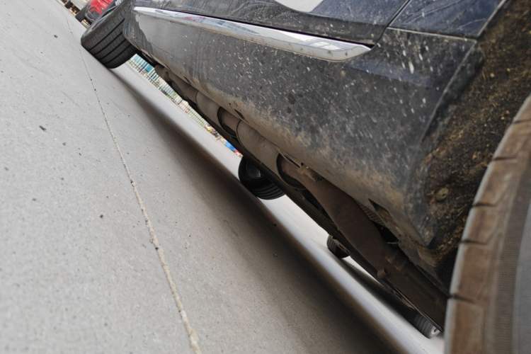 Used Hongqi H5 PHEV 2025 130 Super Hybrid Version Right Side Sill