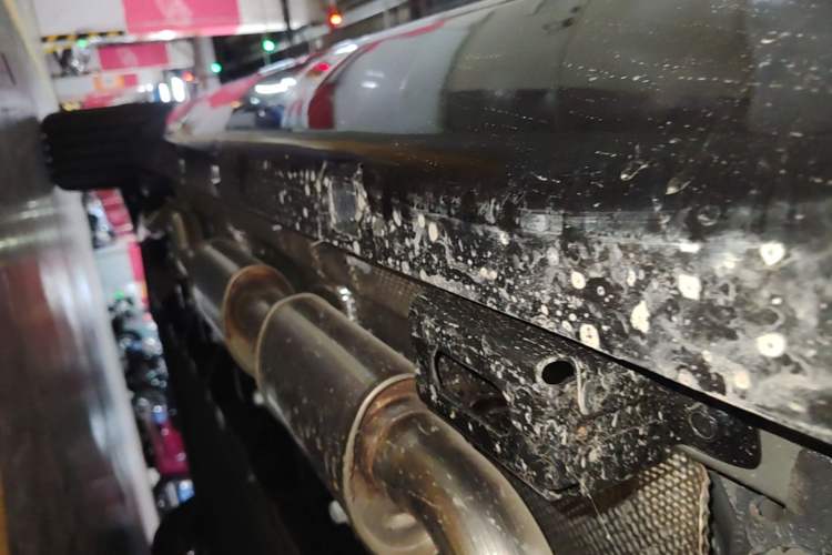 Used Hongqi H5 PHEV 2025 130 Super Hybrid Version Right Side Sill