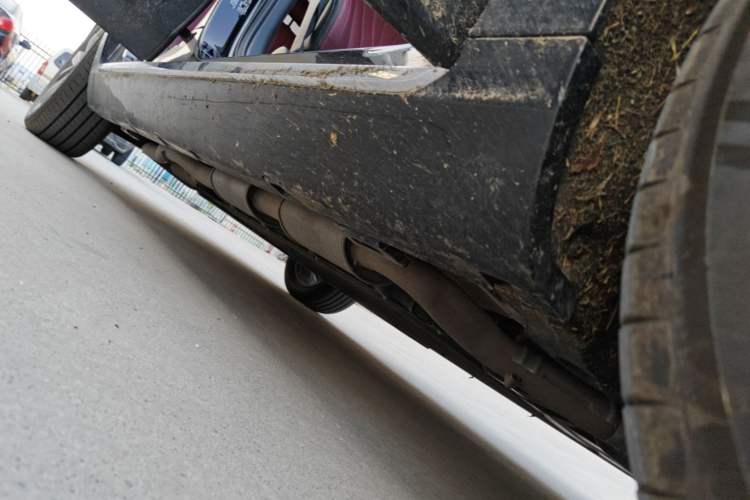 Used Hongqi H5 PHEV 2025 130 Super Hybrid Version Right Side Sill