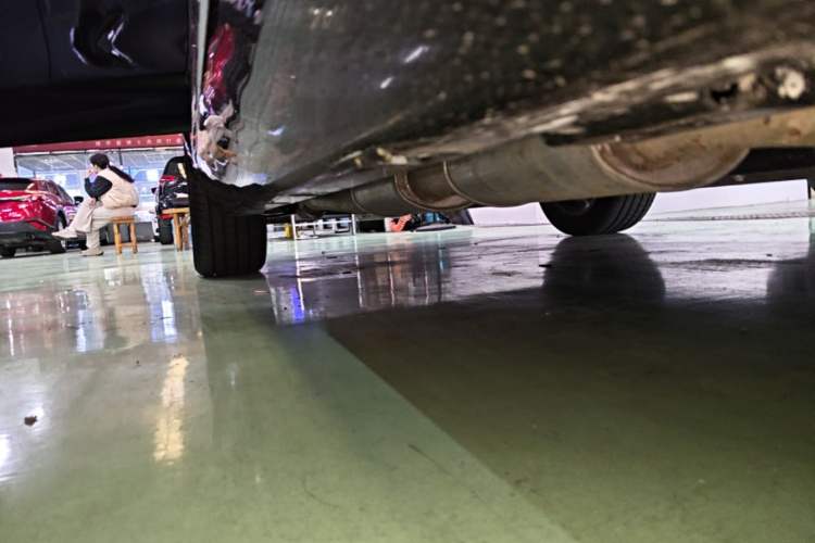 Used Hongqi H5 PHEV 2025 130 Super Hybrid Version Right Side Sill
