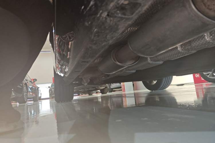 Used Hongqi H5 PHEV 2025 170 Super Hybrid Version Right Side Sill