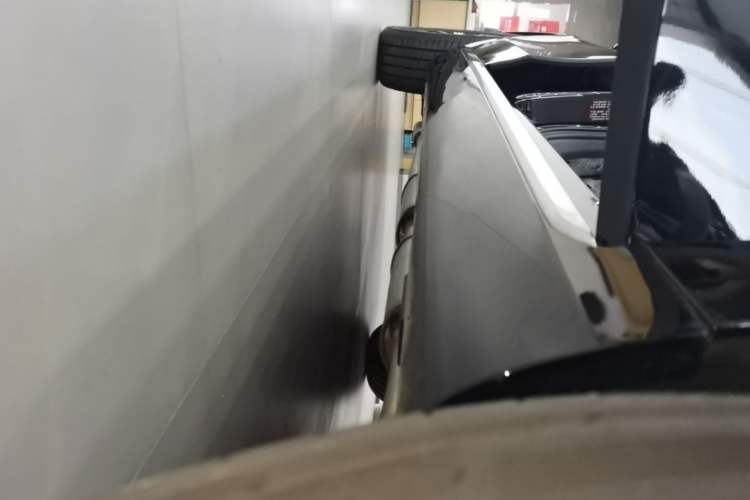 Used Hongqi H5 PHEV 2025 130 Super Hybrid Version Right Side Sill