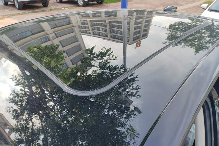 Used Hongqi H5 PHEV 2025 170 Super Hybrid Version Roof