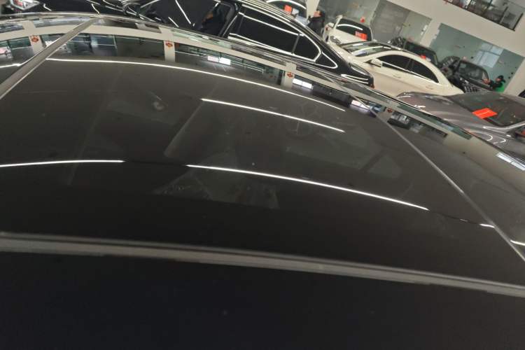 Used Hongqi H5 PHEV 2025 130 Super Hybrid Version Roof