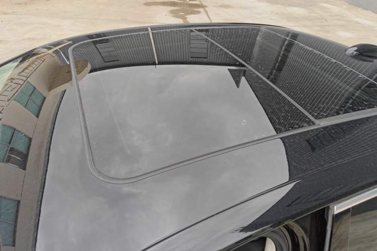 Used Hongqi H5 PHEV 2025 130 Super Hybrid Version Roof