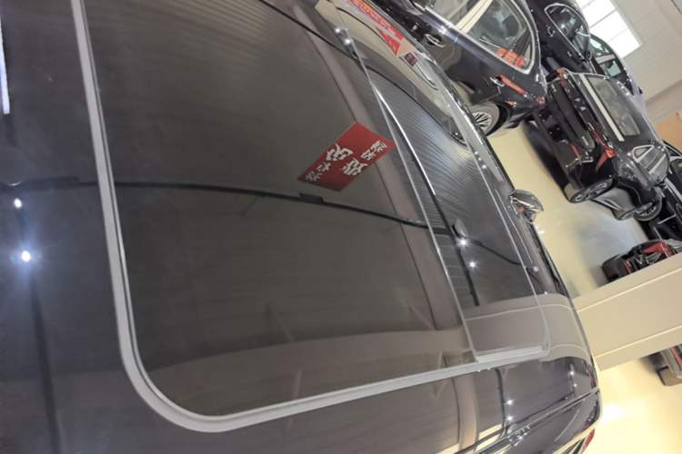 Used Hongqi H5 PHEV 2025 170 Super Hybrid Version Roof