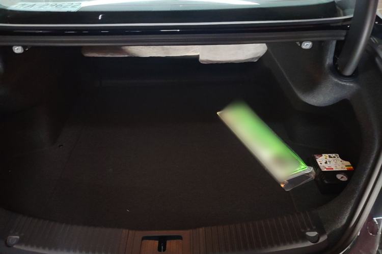 Used Hongqi H5 PHEV 2025 130 Super Hybrid Version Trunk