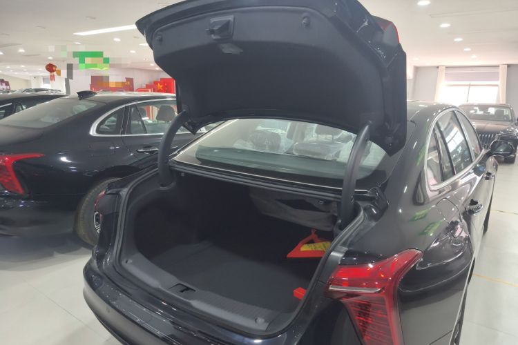 Used Hongqi H5 PHEV 2025 170 Super Hybrid Version Trunk