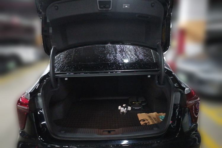 Used Hongqi H5 PHEV 2025 170 Super Hybrid Version Trunk