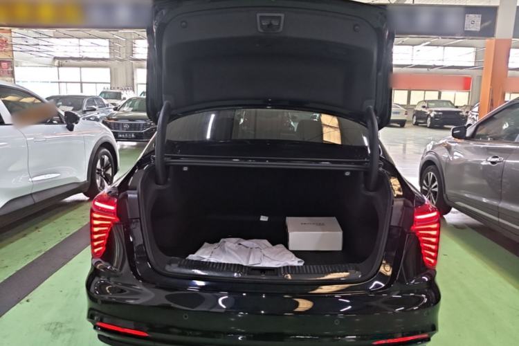 Used Hongqi H5 PHEV 2025 130 Super Hybrid Version Trunk