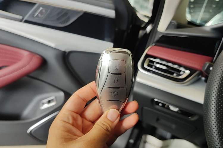 Used Hongqi H5 PHEV 2025 130 Super Hybrid Version Vehicle Key