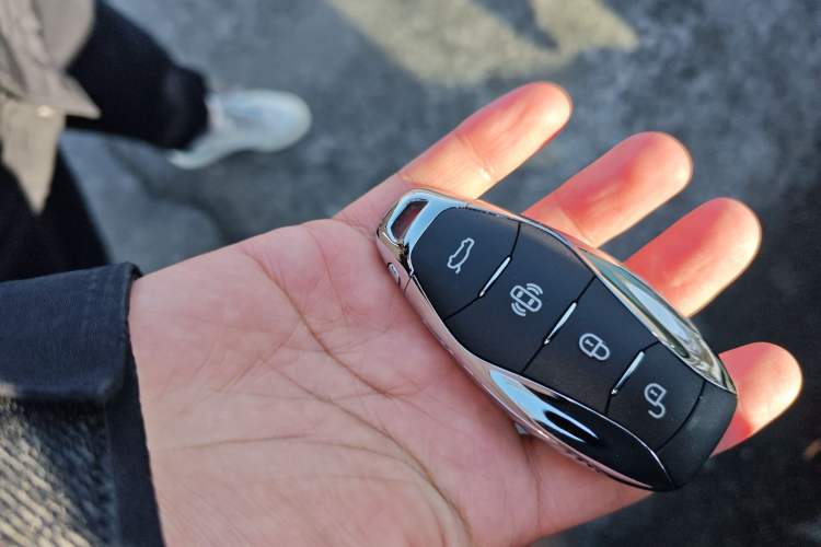 Used Hongqi H5 PHEV 2025 130 Super Hybrid Version Vehicle Key