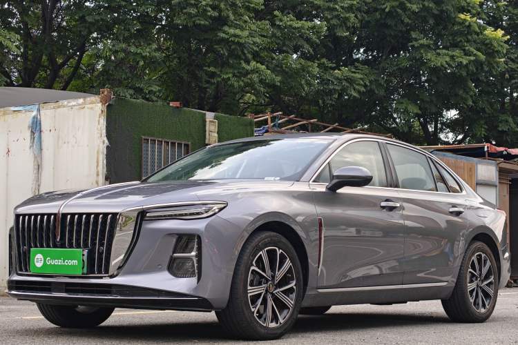 Used Hongqi H5 PHEV 2025 170 Super Hybrid Version Guazi used car, China used car export, Used car for sale, Used cars, Cheapest cars for sale