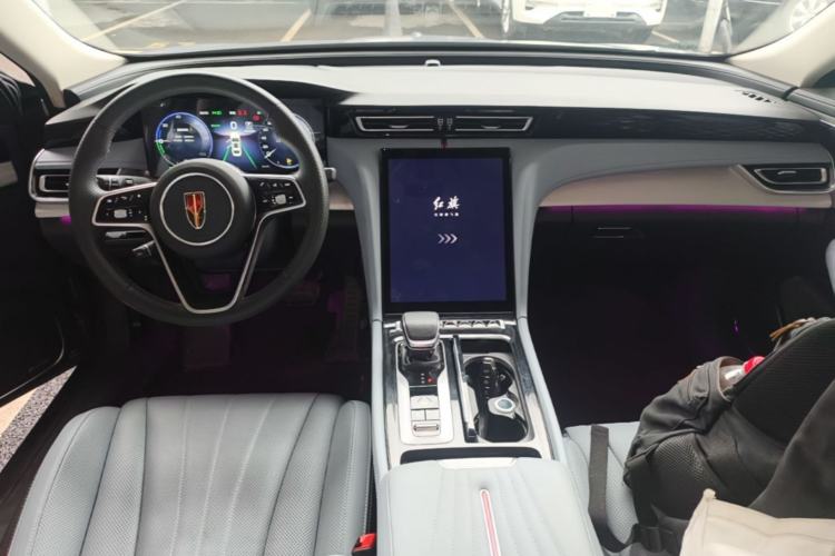 Used Hongqi H5 PHEV 2025 170 Super Hybrid Version Center Console