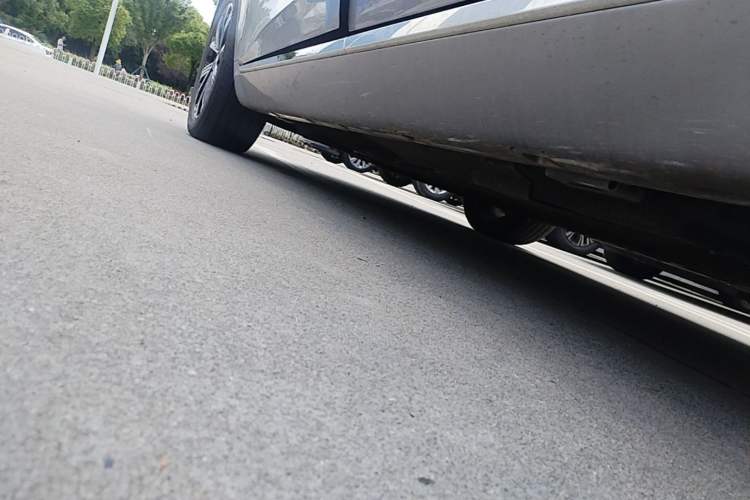 Used Hongqi H5 PHEV 2025 170 Super Hybrid Version Chassis Rear Left