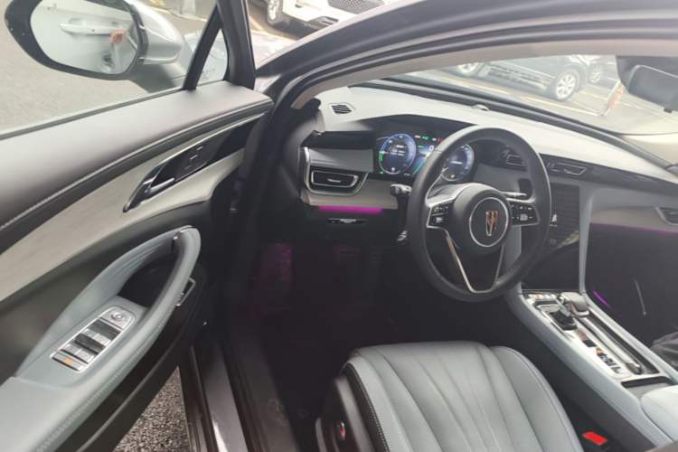 Used Hongqi H5 PHEV 2025 170 Super Hybrid Version Driver Seat