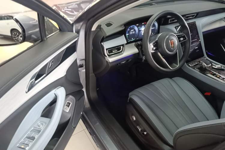 Used Hongqi H5 PHEV 2025 170 Super Hybrid Version Driver Seat