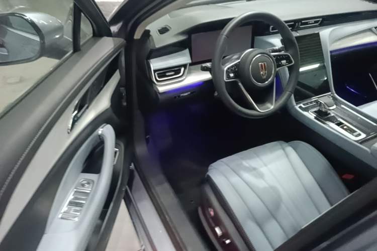 Used Hongqi H5 PHEV 2025 170 Super Hybrid Version Driver Seat
