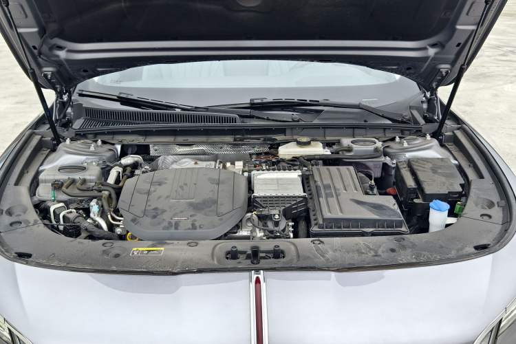Used Hongqi H5 PHEV 2025 170 Super Hybrid Version Engine Bay