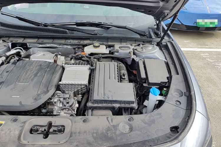 Used Hongqi H5 PHEV 2025 170 Super Hybrid Version Engine Bay Left