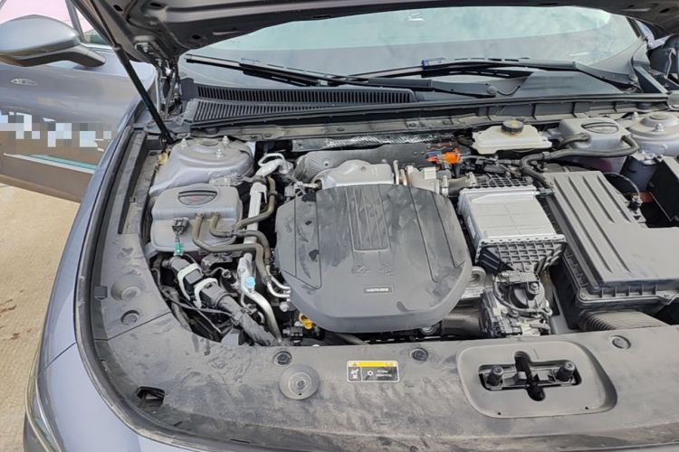 Used Hongqi H5 PHEV 2025 170 Super Hybrid Version Engine Bay Right