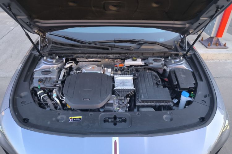 Used Hongqi H5 PHEV 2025 170 Super Hybrid Version Engine Bay