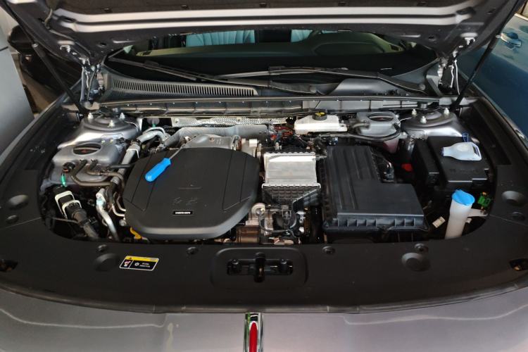 Used Hongqi H5 PHEV 2025 170 Super Hybrid Version Engine Bay