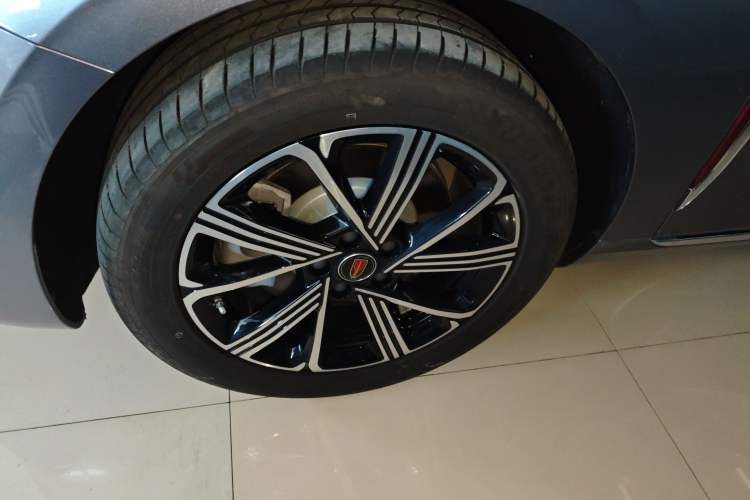 Used Hongqi H5 PHEV 2025 170 Super Hybrid Version Exterior 7