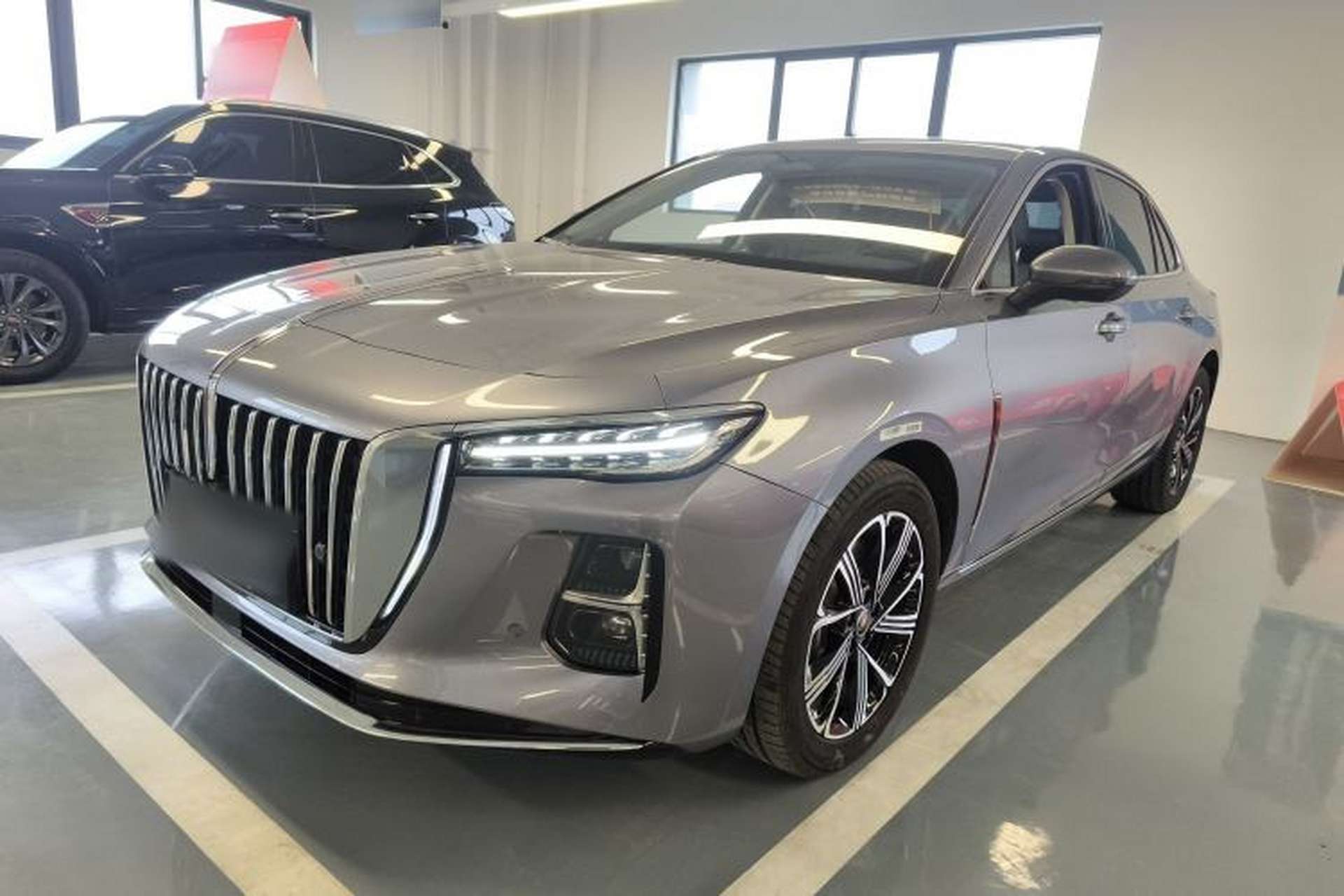 Used Hongqi H5 PHEV 2025 170 Super Hybrid Version Front Left 45 Deg