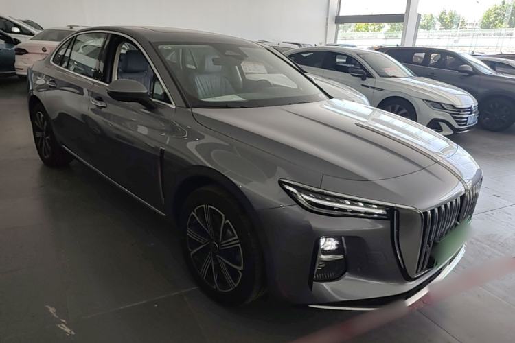 Used Hongqi H5 PHEV 2025 170 Super Hybrid Version Front Right 45 Deg