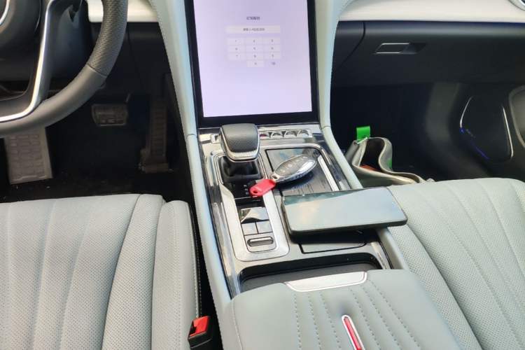 Used Hongqi H5 PHEV 2025 170 Super Hybrid Version Gear Lever