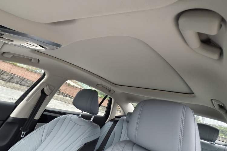 Used Hongqi H5 PHEV 2025 170 Super Hybrid Version Headliner