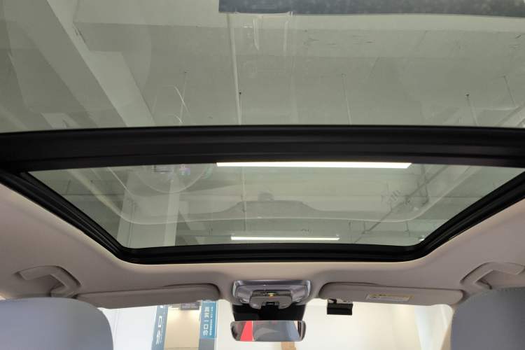 Used Hongqi H5 PHEV 2025 170 Super Hybrid Version Headliner