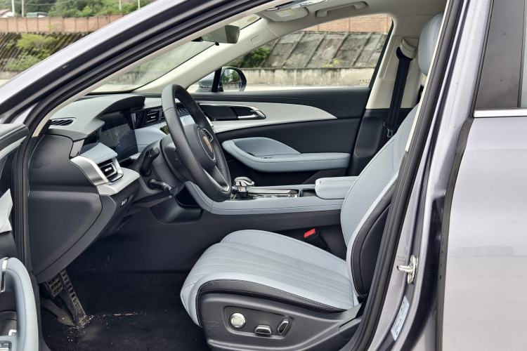 Used Hongqi H5 PHEV 2025 170 Super Hybrid Version Interior 2