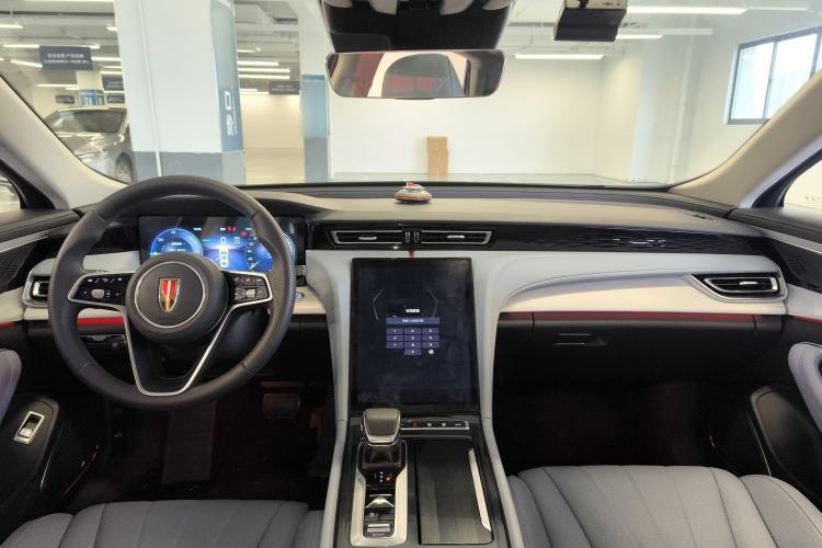 Used Hongqi H5 PHEV 2025 170 Super Hybrid Version Interior 2