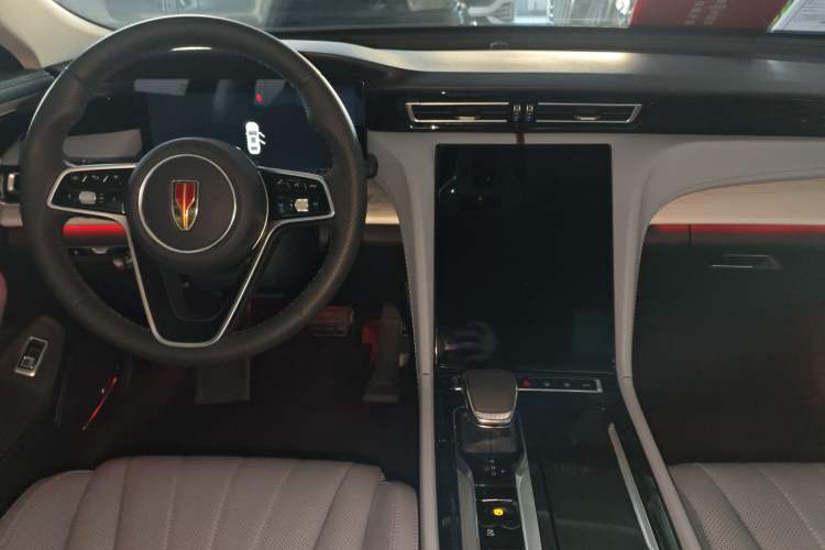 Used Hongqi H5 PHEV 2025 170 Super Hybrid Version Interior 2