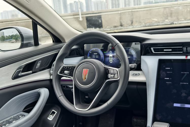 Used Hongqi H5 PHEV 2025 170 Super Hybrid Version Interior 6