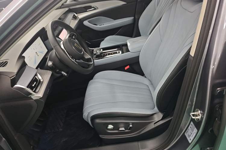 Used Hongqi H5 PHEV 2025 170 Super Hybrid Version Left Front Seat