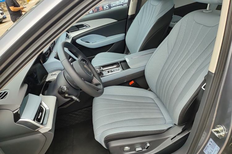 Used Hongqi H5 PHEV 2025 170 Super Hybrid Version Left Front Seat