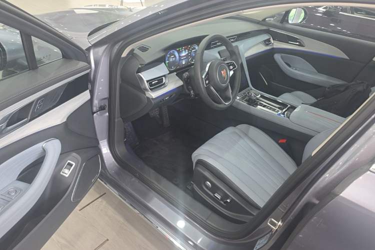 Used Hongqi H5 PHEV 2025 170 Super Hybrid Version Left Front Seat