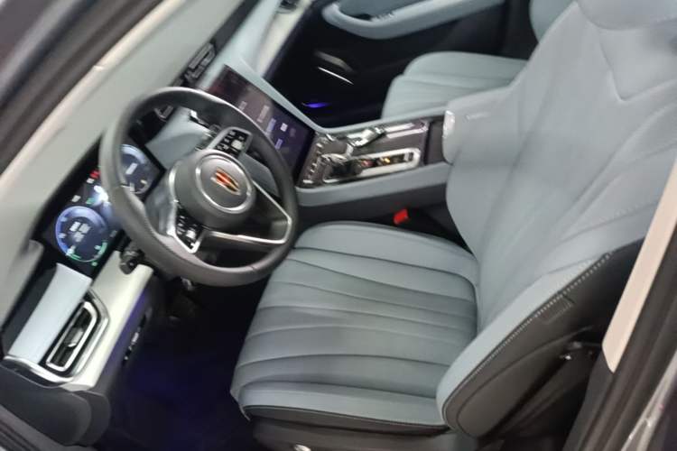 Used Hongqi H5 PHEV 2025 170 Super Hybrid Version Left Front Seat