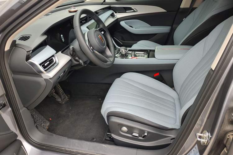 Used Hongqi H5 PHEV 2025 170 Super Hybrid Version Left Front Seat
