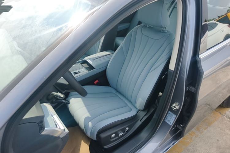 Used Hongqi H5 PHEV 2025 170 Super Hybrid Version Left Front Seat